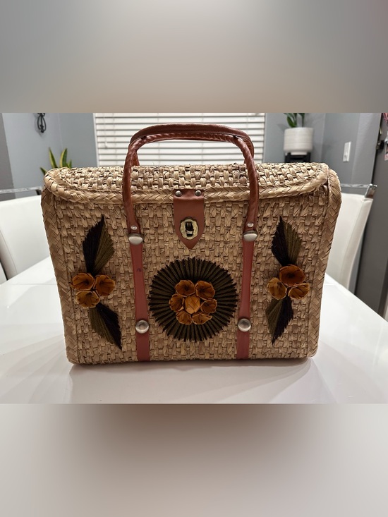 Handmade Handbags - Vintage 70s Mexican Straw Woven Basket Purse Floral Raffia Boho Box Bag